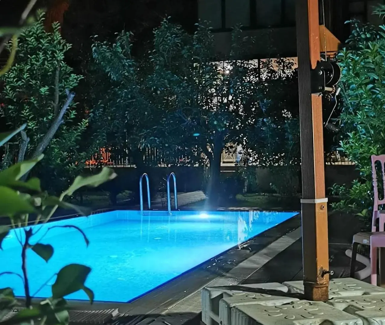 Camli Bungalow Evleri Marmaris